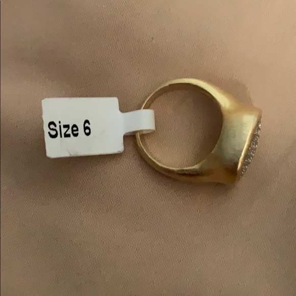 Gold tone with CZ sized 6 - Picture 3 of 3